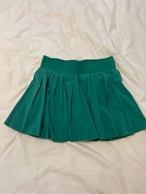Aritzia Emerald Green Pleated Skater Skirt